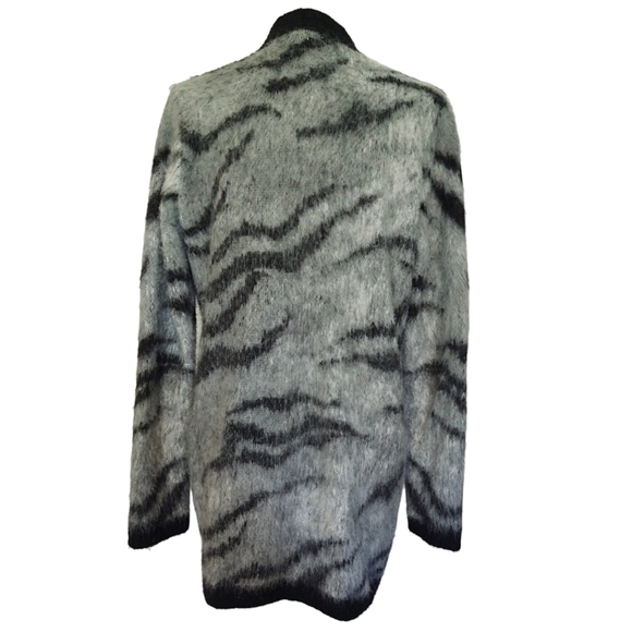 White House Black Market Tiger Print Kimono Cover-Up Open Front Sweater Cozy - Picture 2 of 8